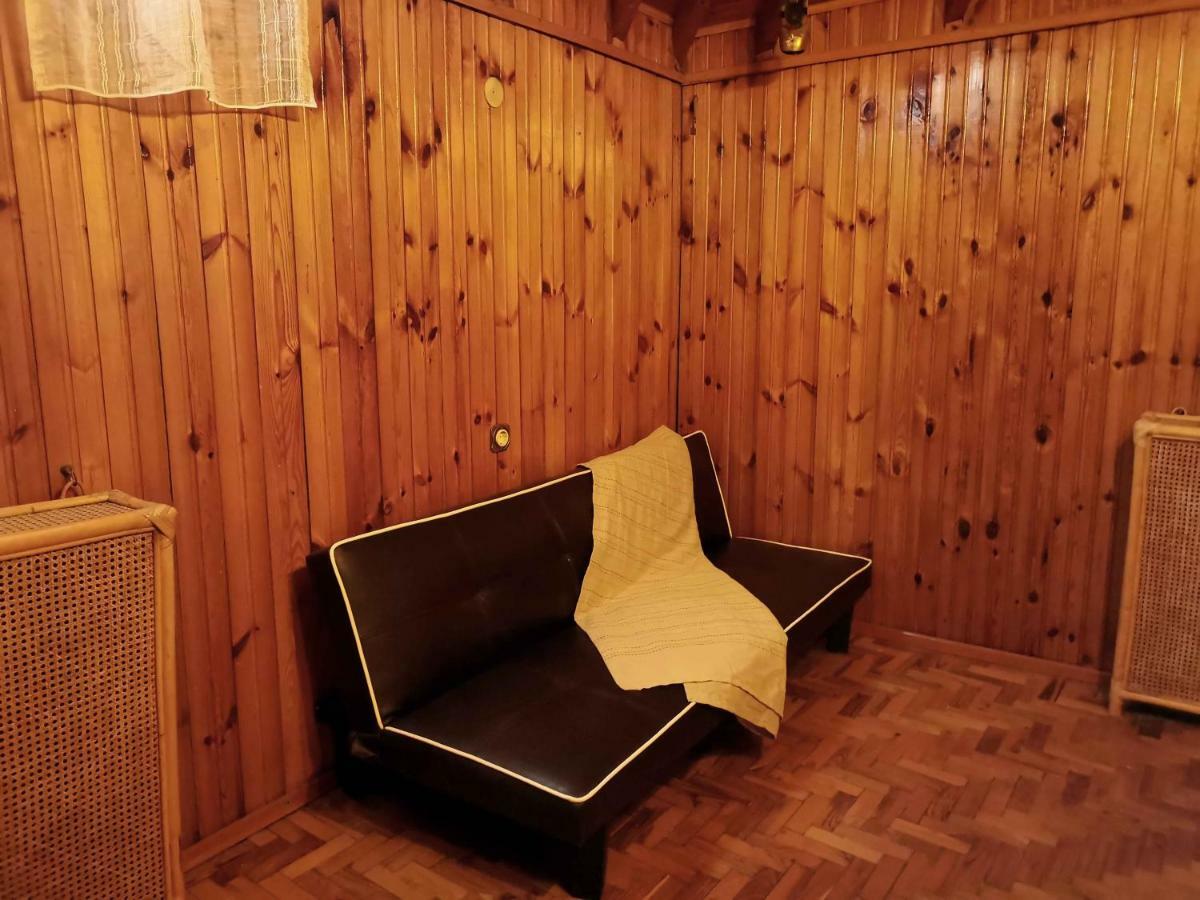 公寓 Joel's Big And Cosy Close To The