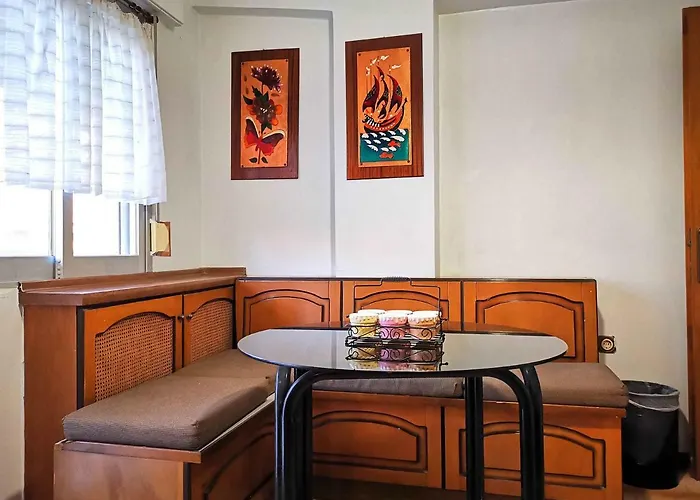 Joel\'S Big And Cosy Apartment Close To The Beach
